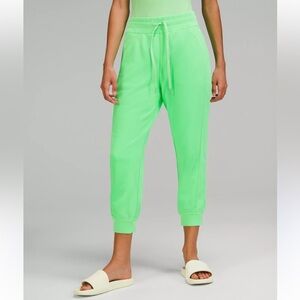 Lululemon Scuba High Rise Cropped Jogger